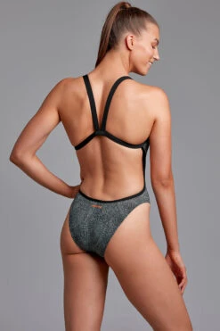 Funkita - In Grained - Ladies Brace Free One Piece -Funkita Swimsuit Discount Store funkita in grained ladies brace free one piece 4